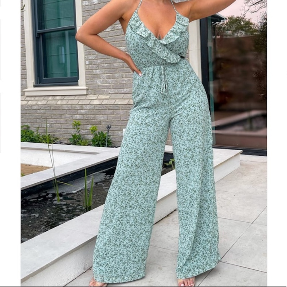 OLIVIA BOWEN SAGE FLORAL PRINT HALTER NECK WIDE LEG JUMPSUIT - Size 4